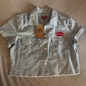 Cropped dickies shirt